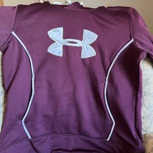 Under Armor sweatshirt